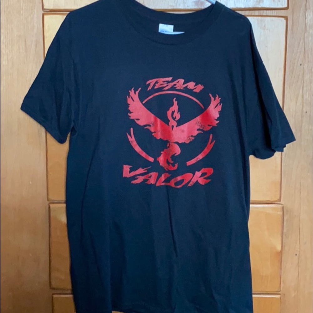 Pokémon Go Team Valor T-shirt